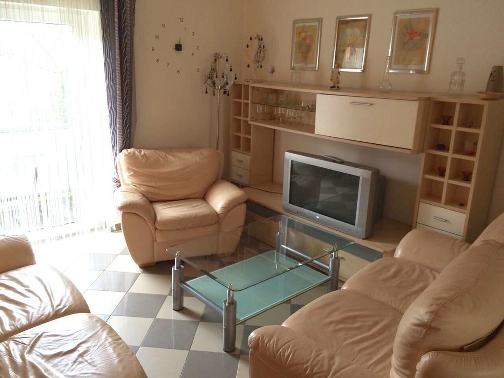 Apart Ferienwohnung Warnemunde Rostock Bagian luar foto