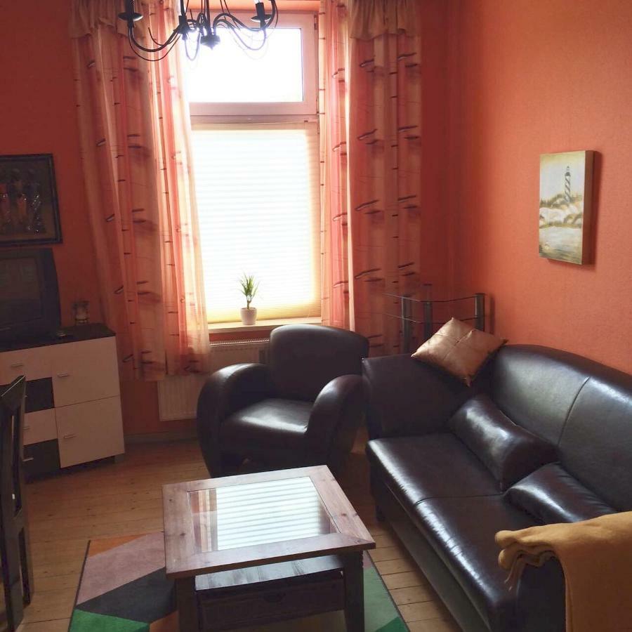 Apart Ferienwohnung Warnemunde Rostock Bagian luar foto